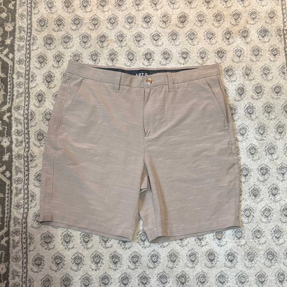 Apt. 9 Men's Light Brown Flat Front Shorts